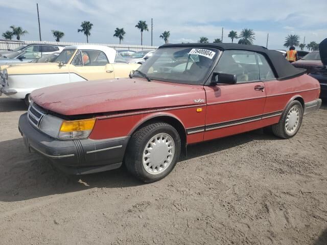 1990 SAAB 900