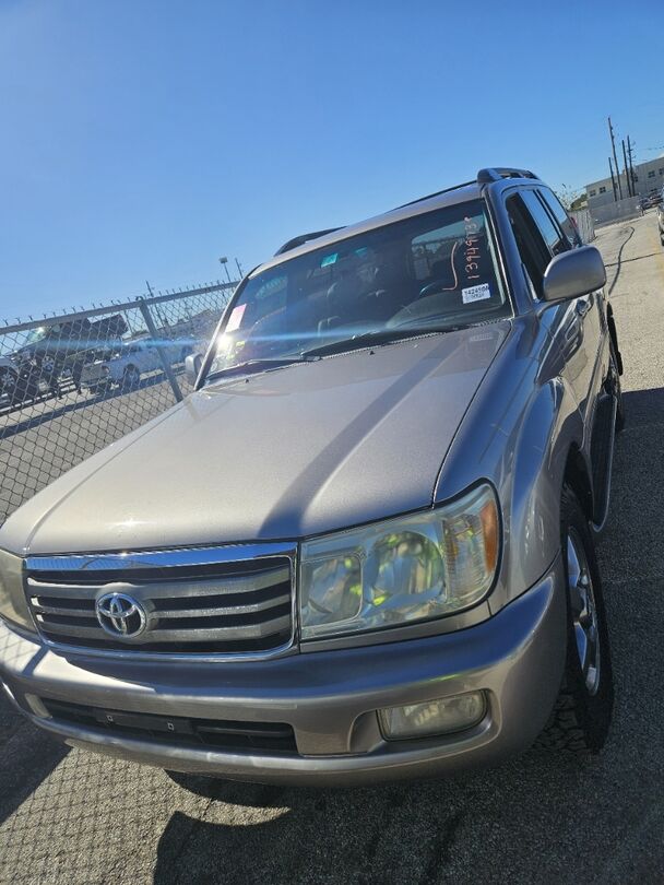 Toyota LAND CRUISER