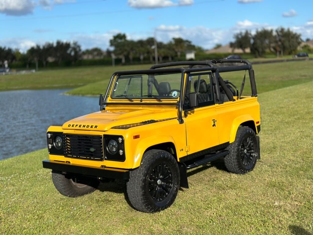 1995 LAND ROVER Defender