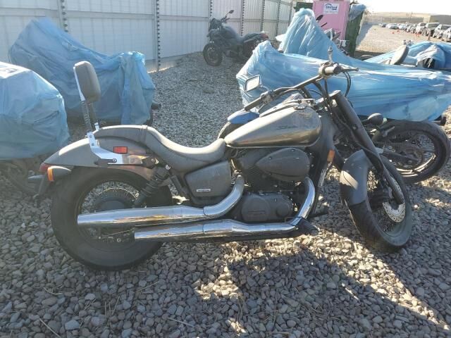 Honda VT750 (Shadow Phantom)