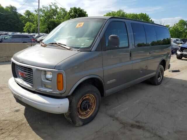 GMC Savana