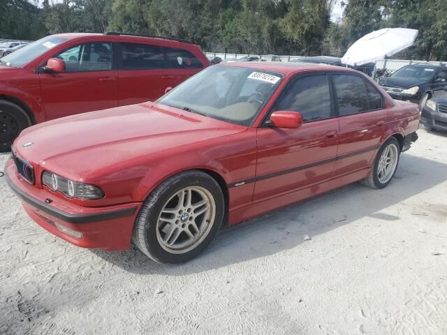 BMW 740i