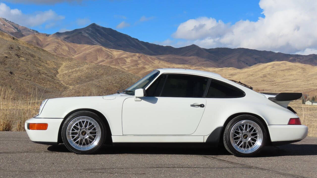 PORSCHE
