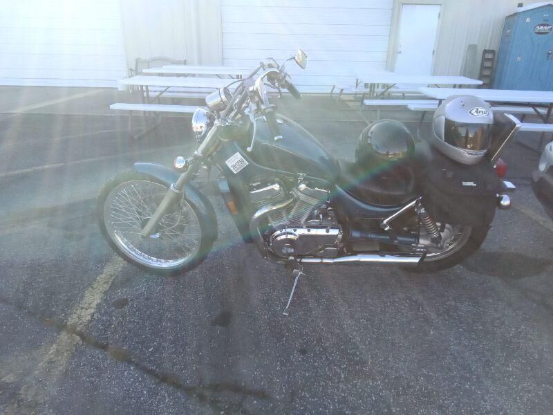 Suzuki VS750 Intruder