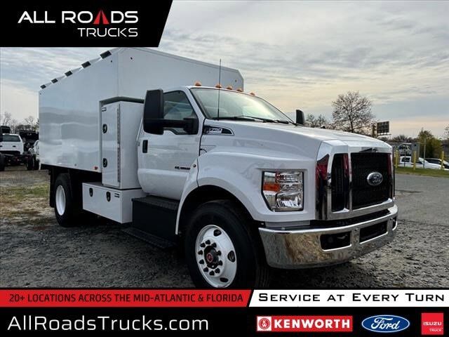 2025 FORD F-750