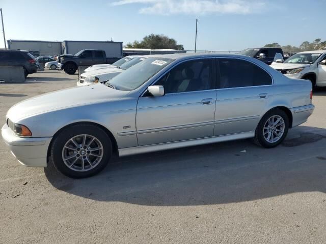 BMW 525iA