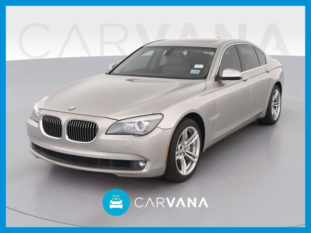 BMW 740i