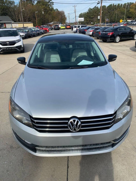 2015 VOLKSWAGEN Passat