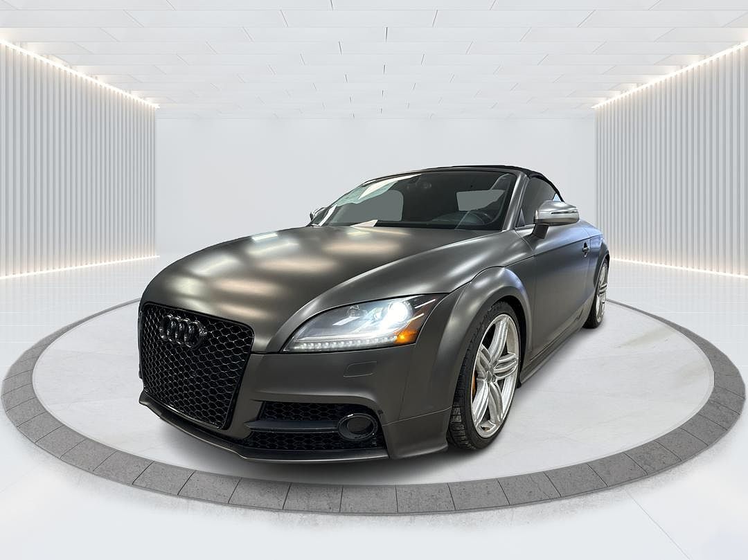 AUDI