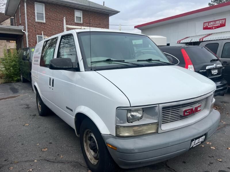 GMC Safari