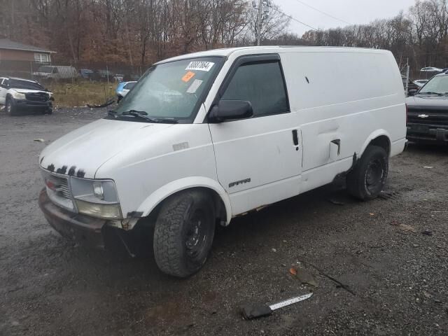 GMC Safari