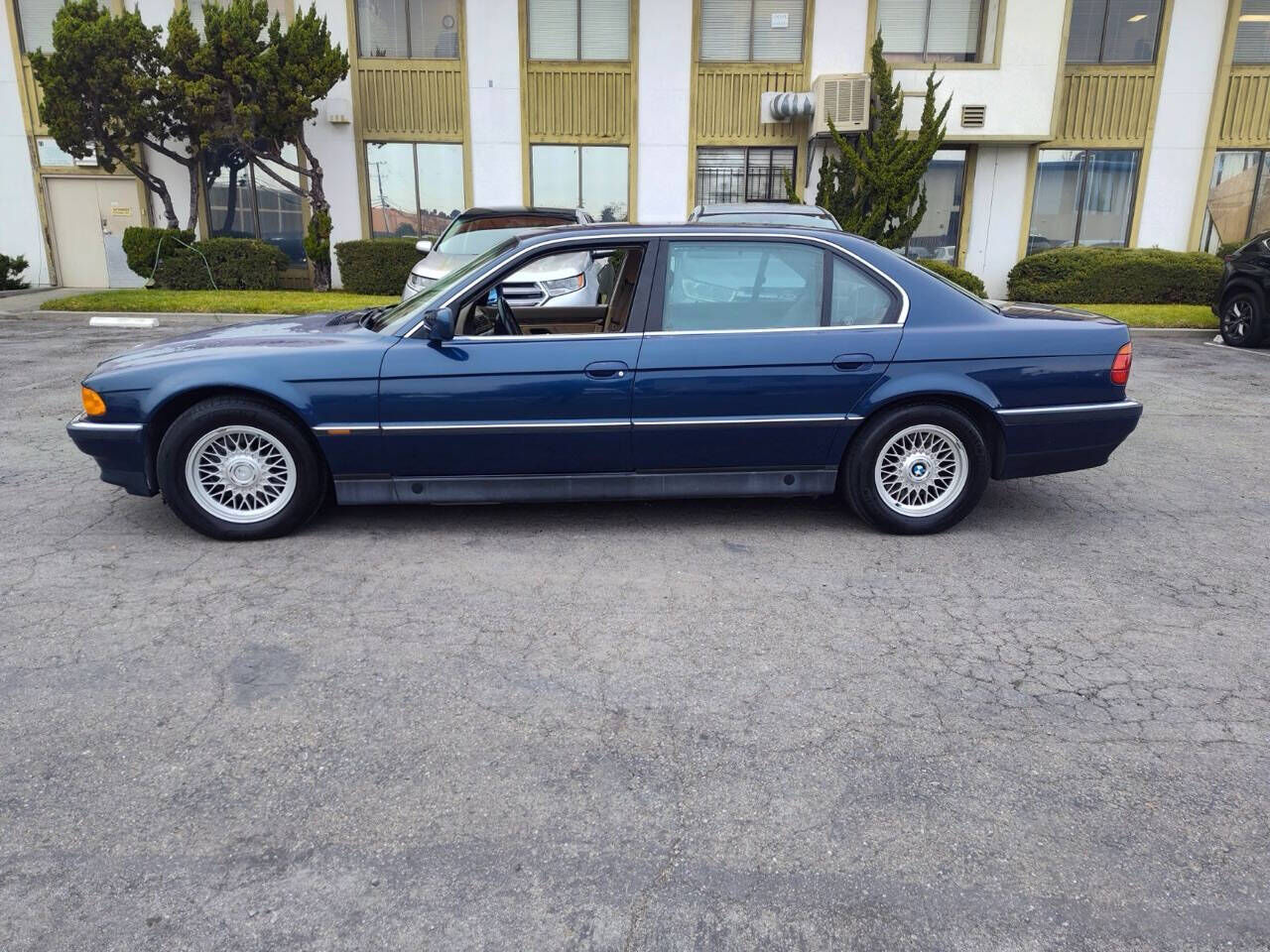 BMW 740iL
