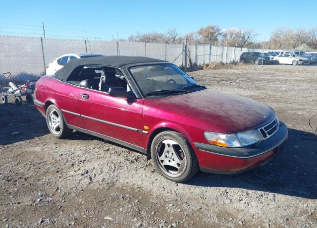 Saab 900