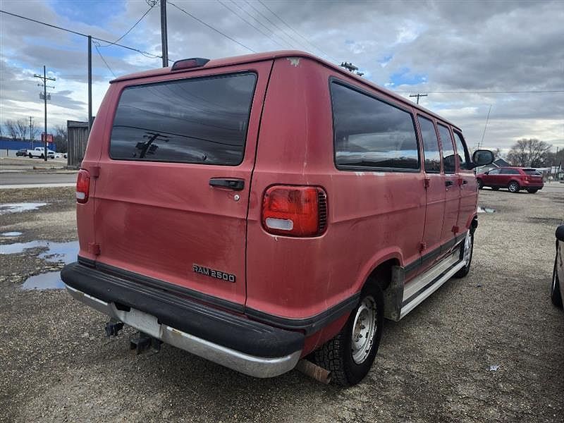 Dodge Ram Wagon