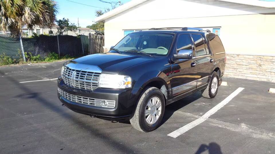 2013 LINCOLN Navigator