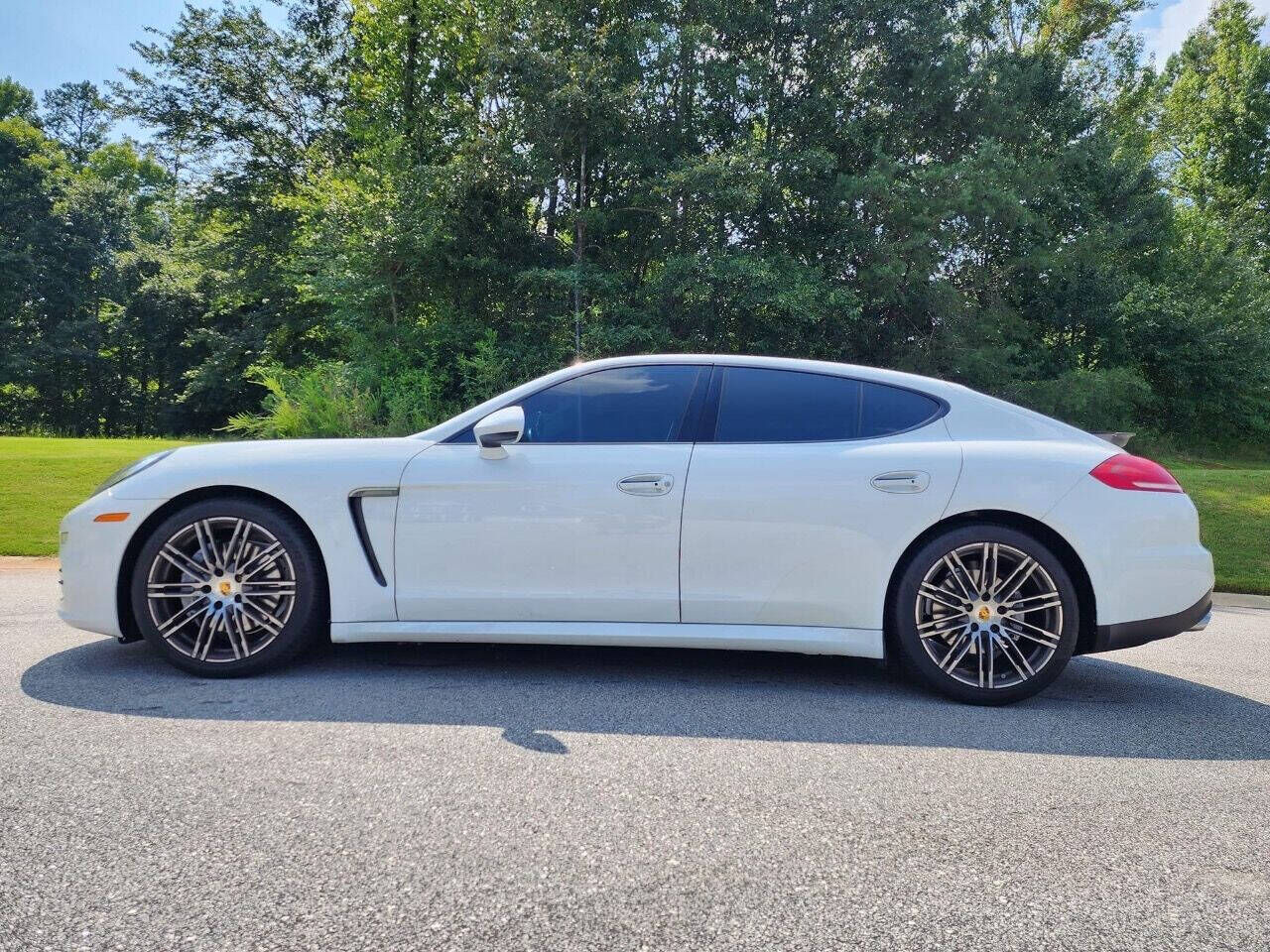 2016 PORSCHE Panamera