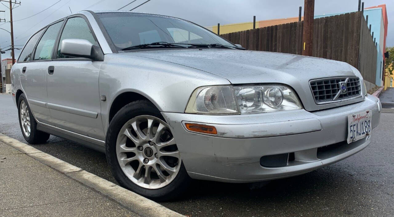 Volvo V40