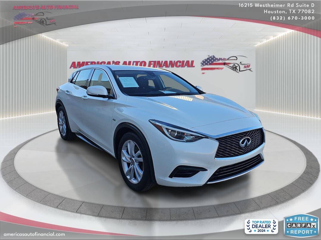 Infiniti QX30
