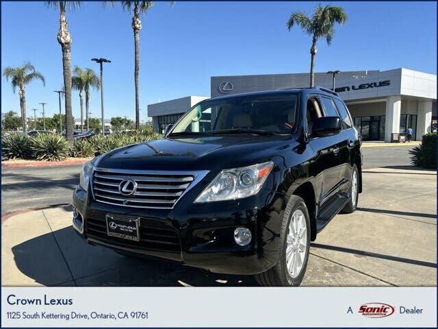 Lexus LX