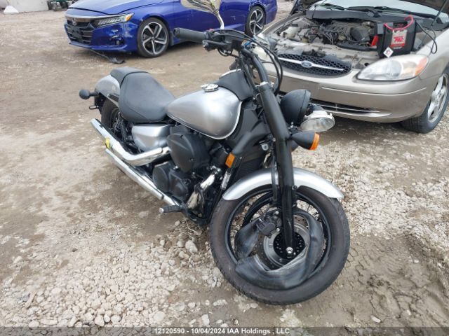 Honda VT750 (Shadow Phantom)