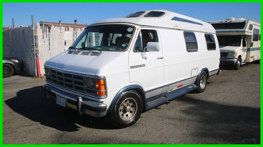 Dodge Ram Van