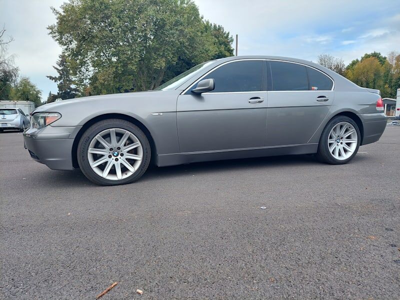 BMW 745i