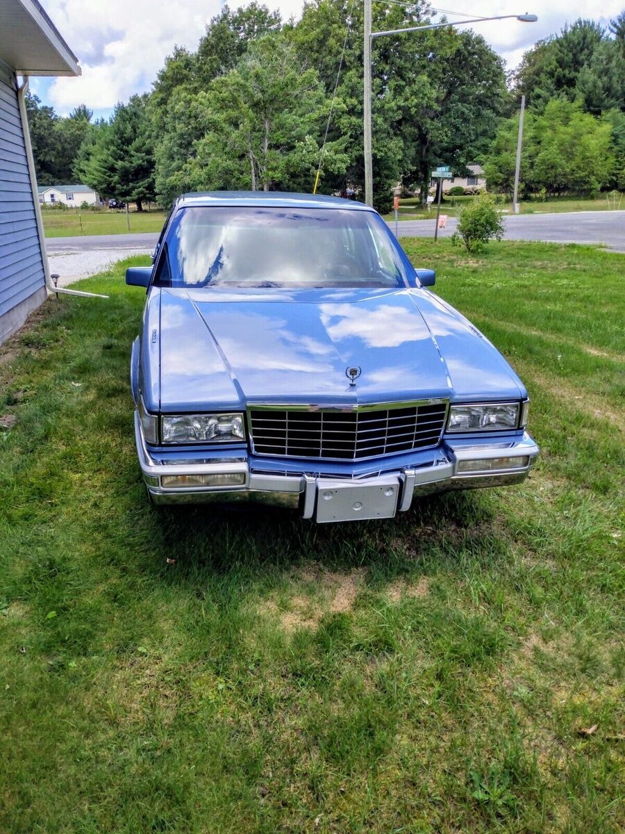 Cadillac Deville