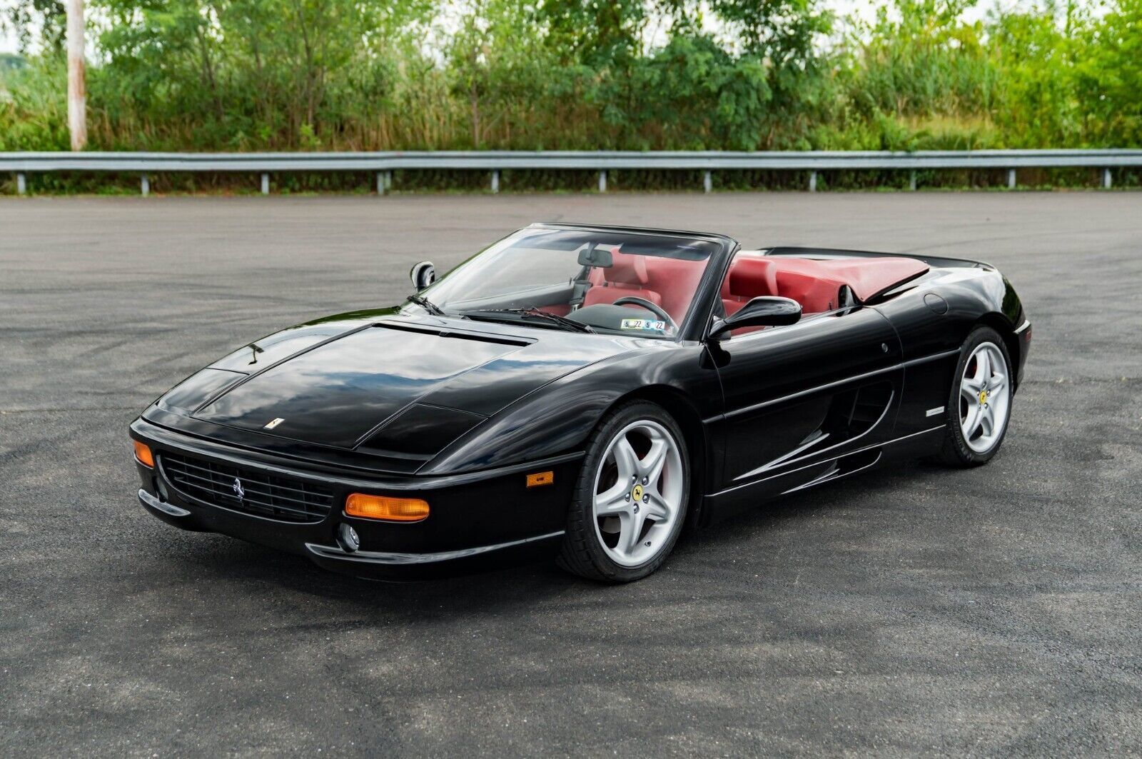 Ferrari F355