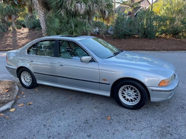BMW 528i