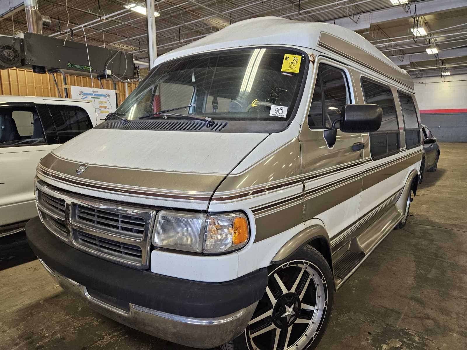 Dodge Ram Van