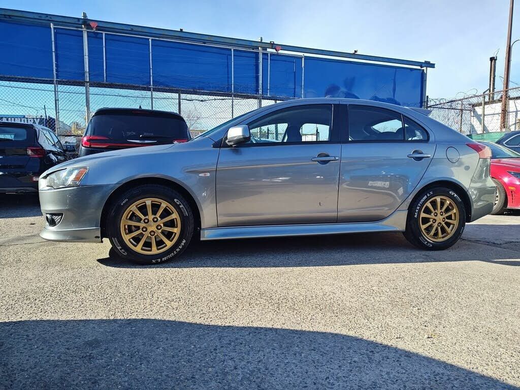 Mitsubishi Lancer SportBack