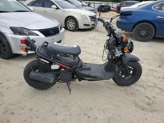 Honda NPS50 (Ruckus)