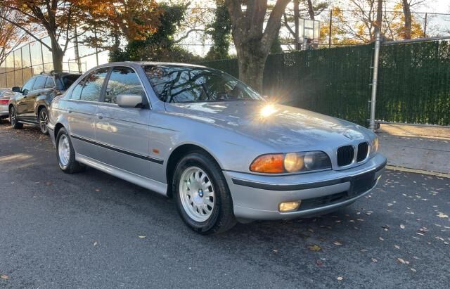 BMW 528i