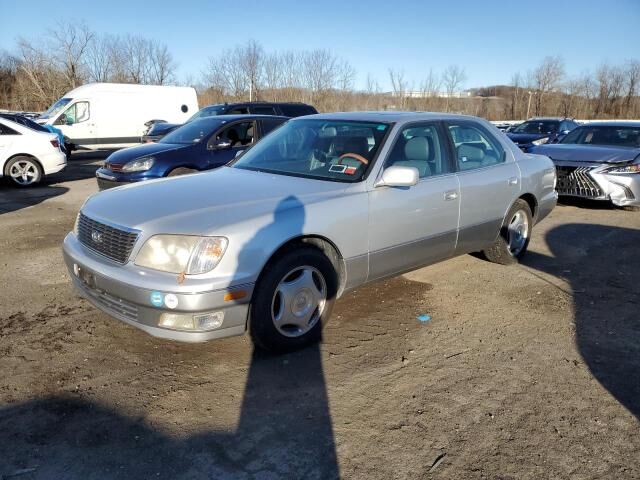 Lexus LS