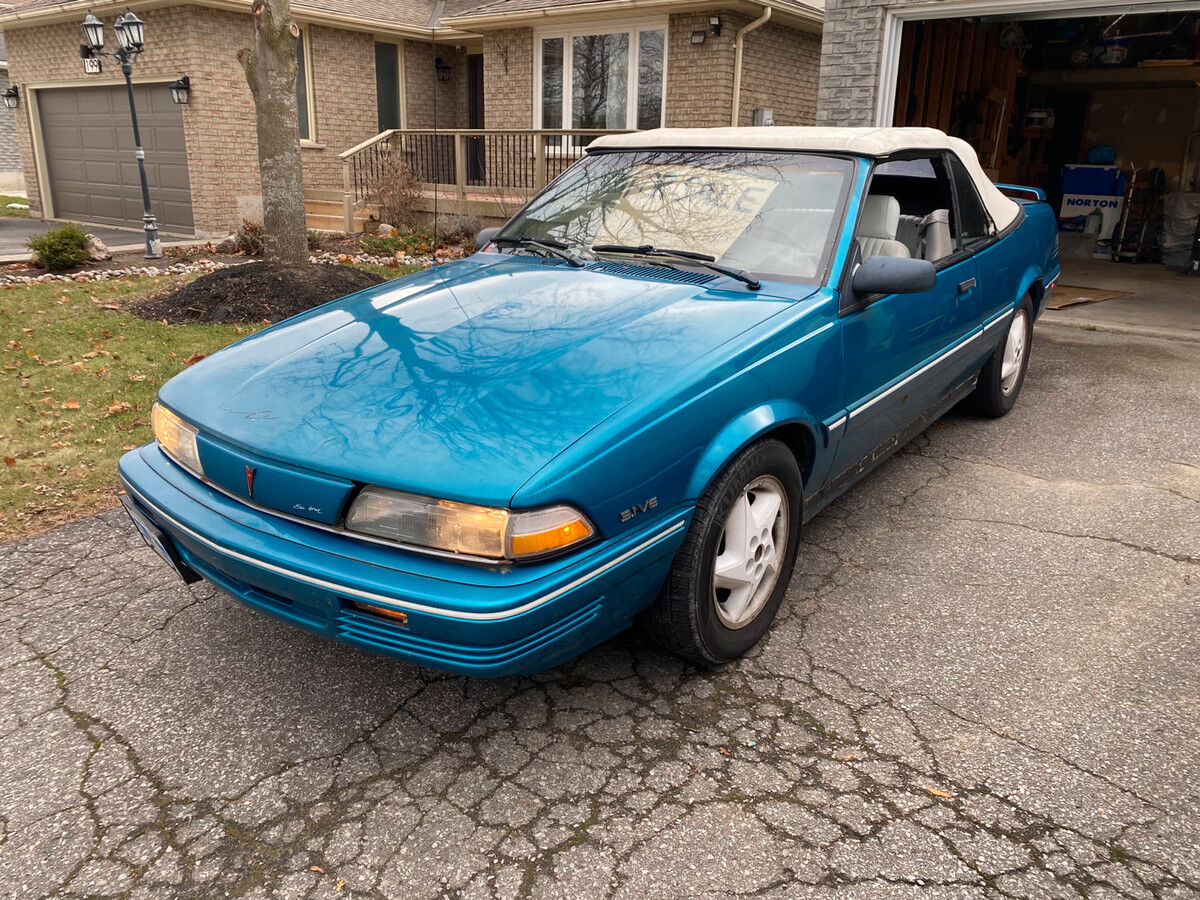 Pontiac Sunbird