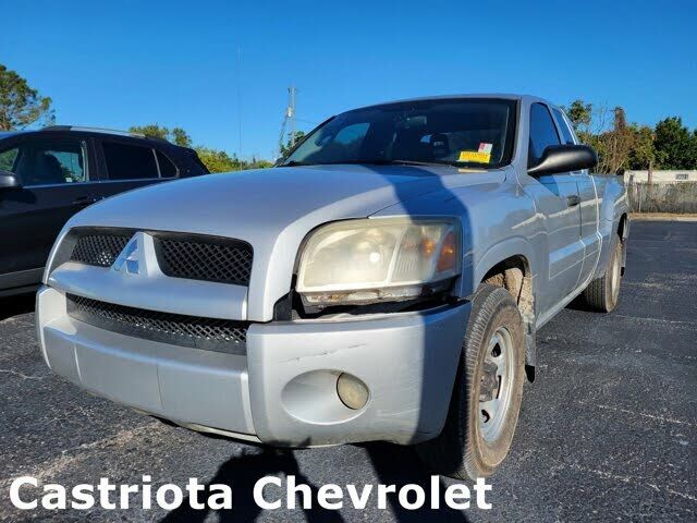 Mitsubishi Raider