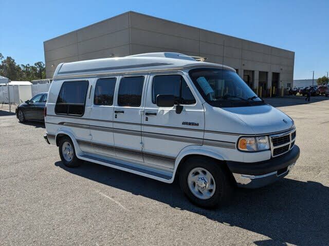 Dodge Ram Van