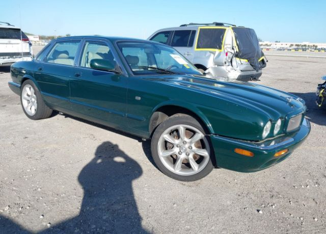 Jaguar XJR