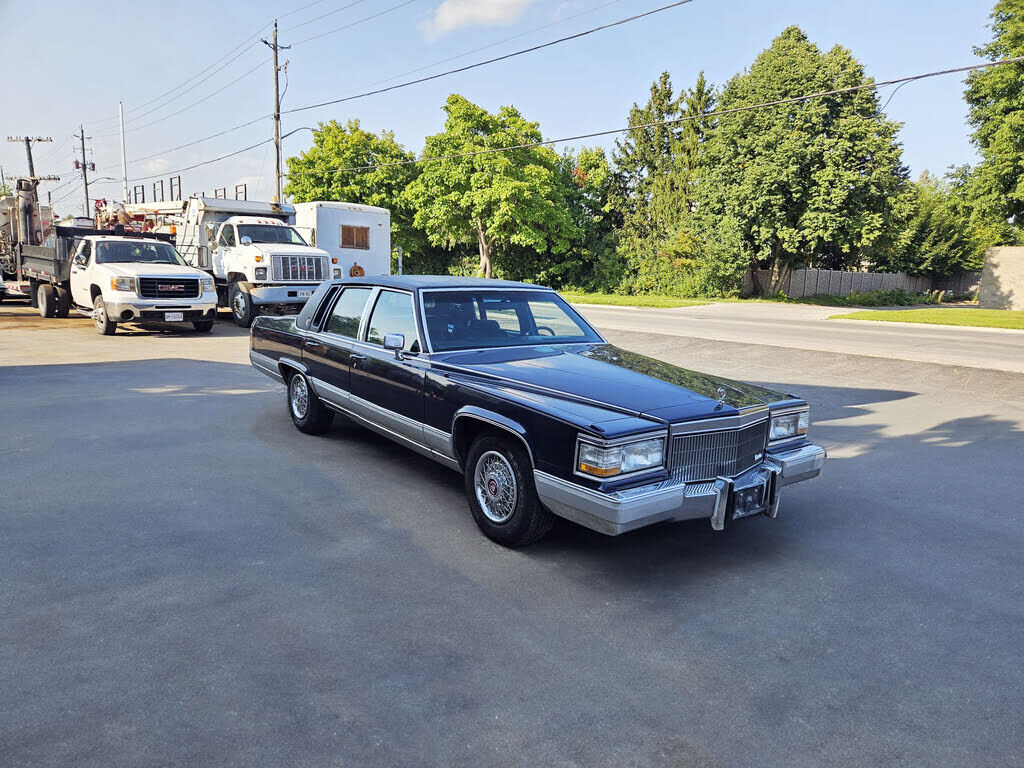 Cadillac Brougham