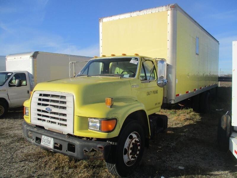 Ford F-700