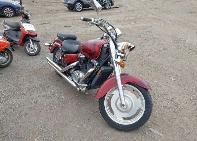 Honda VT1100C2 (SHADOW SABRE)