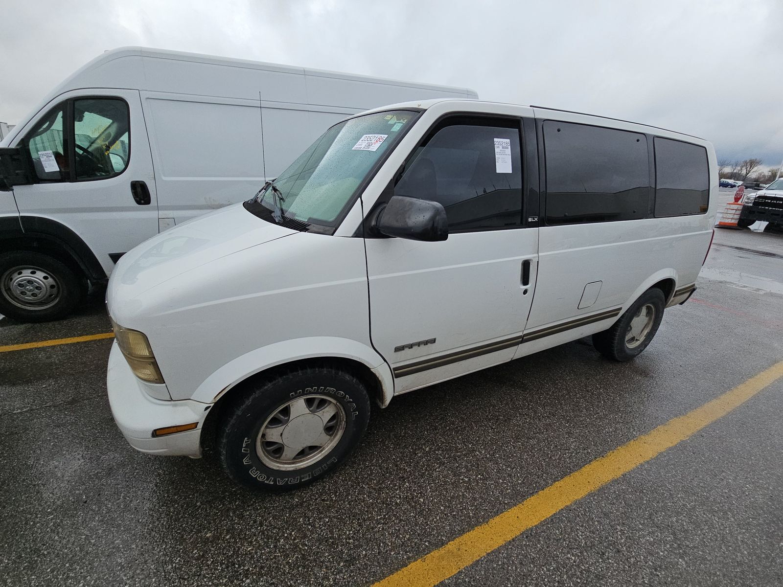 GMC Safari