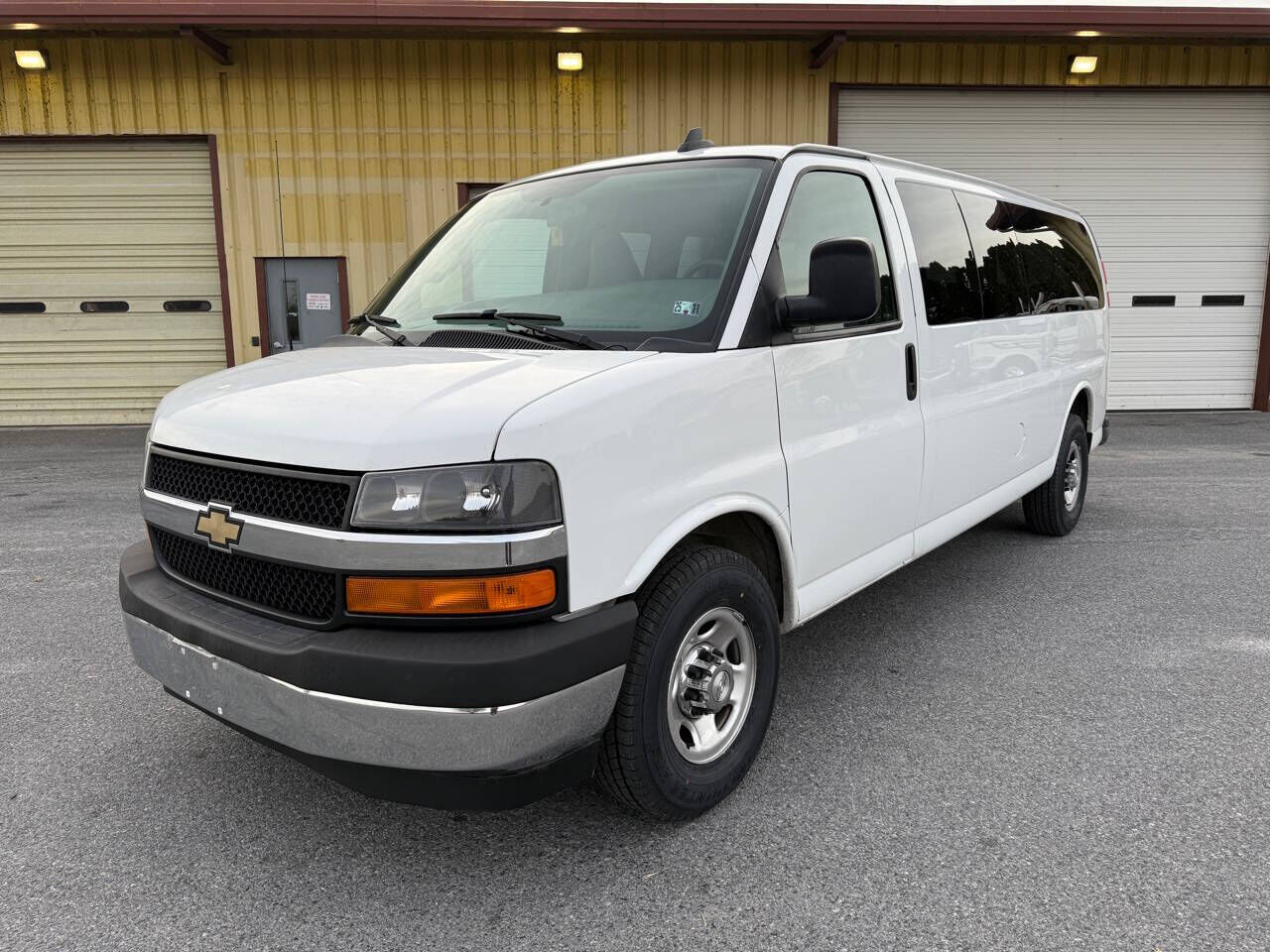 2017 CHEVROLET Express