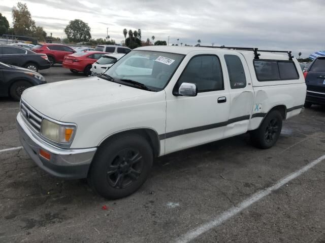 Toyota T100