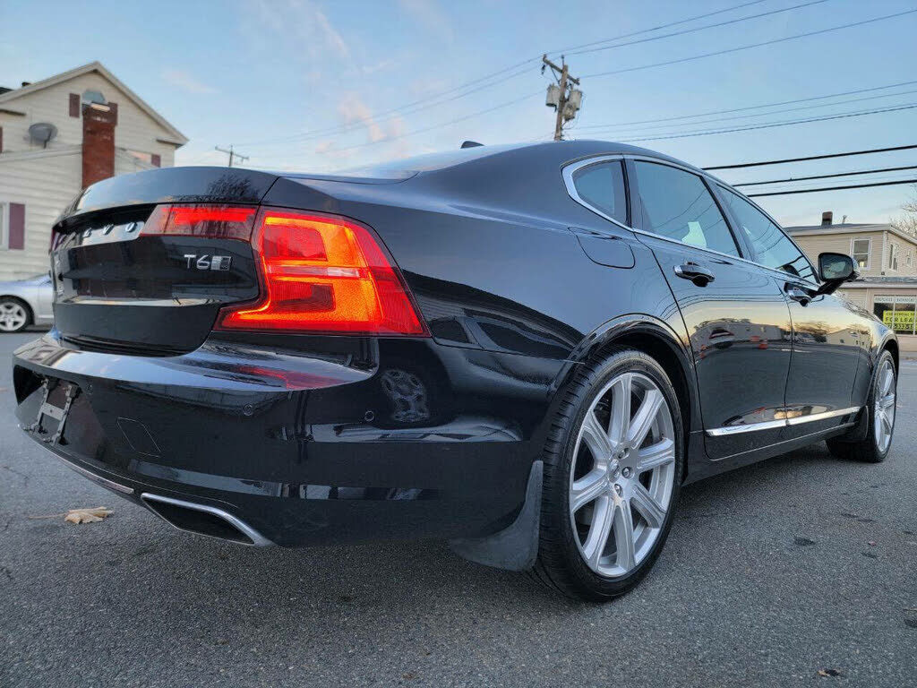 Volvo S90