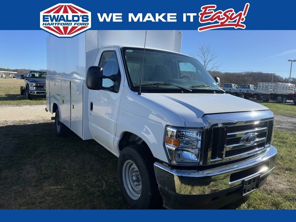 2025 FORD E-350