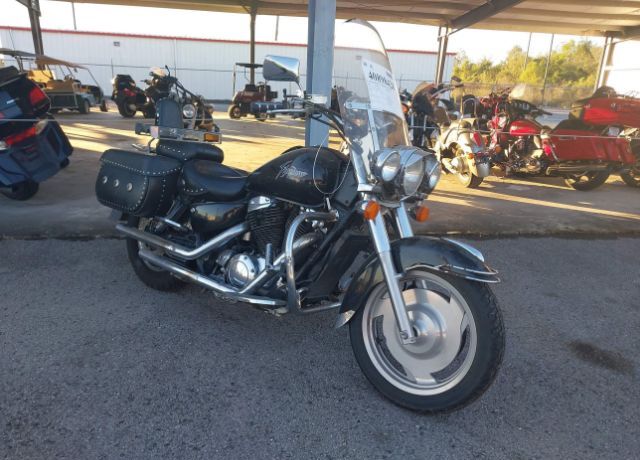 Honda VT1100C2 (SHADOW SABRE)