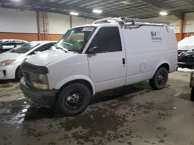 GMC Safari