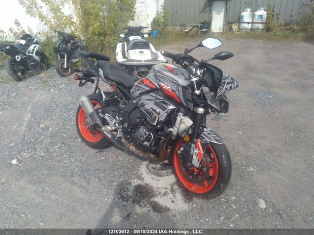 YAMAHA