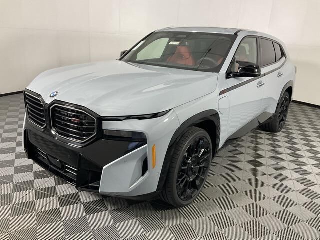 2025 BMW XM